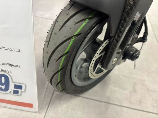 9.5 Inch 9.5x2.3 Tubeless Tire Vacuum Tyre Replacement for NIU Electric Scooter | ULIP